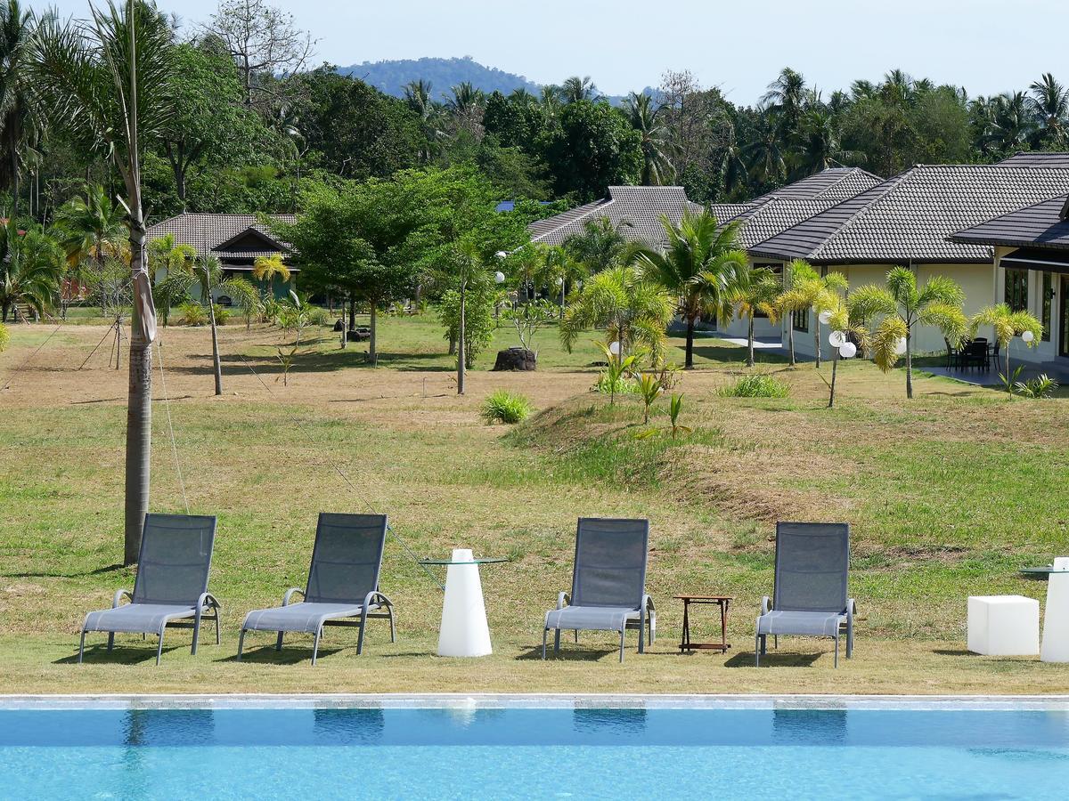 The Chabang Langkawiヴィラ エクステリア 写真